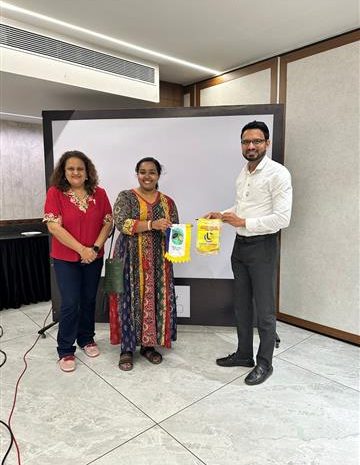  Flag Exchange with Rotary Club of Chennai Legends